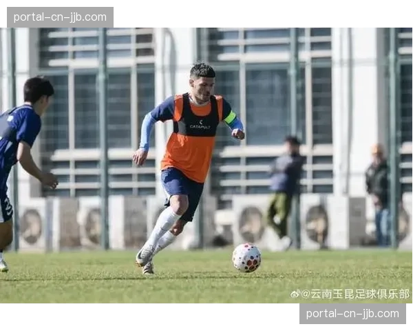 云南玉昆冬窗投入2.6亿引援,引进巴西银靴克莱伯及多名国脚级球员 云南玉昆冬窗投入2.6亿引援,引进巴西银靴克莱伯及多名国脚级球员