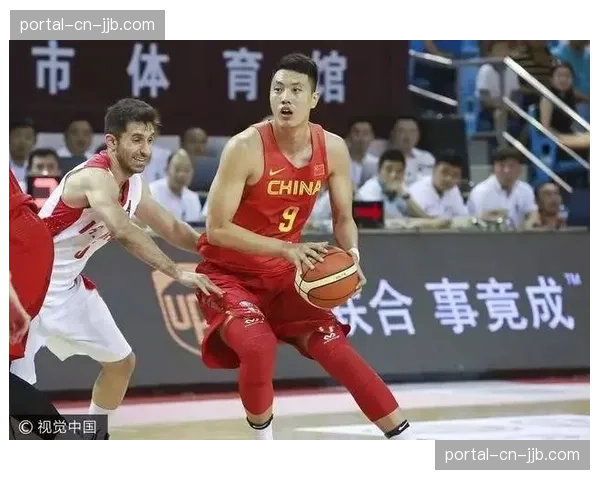 “郑赞成因脚踝伤势复发，被迫退出与宋亚东的焦点对决”